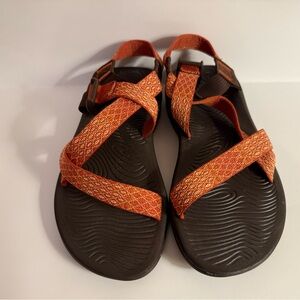 Chaco Womens Size 7 Orange and Brown Adjustable Strap Classic Sandal